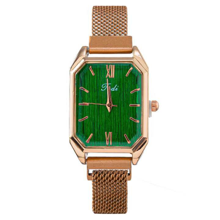 Fashion%20Square%20Women's%20Watch%20with%20Magnetic%20Strap%20Quartz%20Watch%20-%20Image%205
