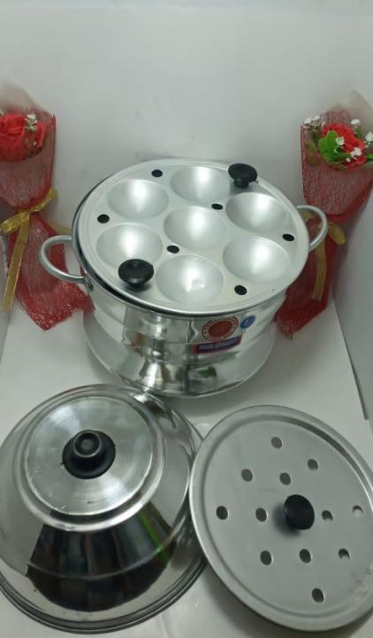 Aluminium%20Idli%20Steamer%20Cooker%20with%202%20Idli%20Plates%20%E2%80%93%2014%20Cavity%20Idly%20Maker%20%7C%20South%20Indian%20Breakfast%20Cooker%20-%20Image%208