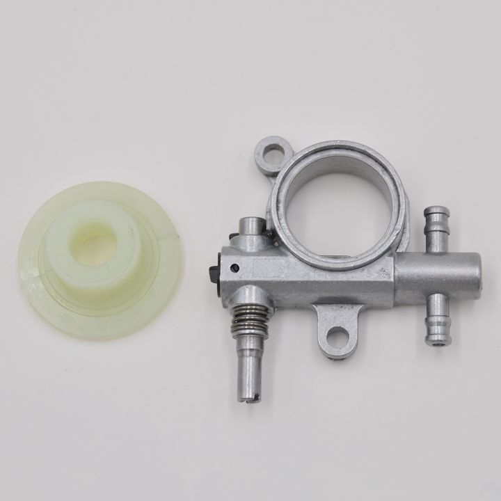 (GGBR)%201Set%202500/3800%20Chainsaw%20Spare%20Parts%20Chainsaw%20Oil%20Pump%20with%20Worm%20Drive%20Gear%20Fit%20for%20Chain%20Saw%2025CC/38CC%20-%20Image%206