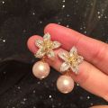 Pearl Gold Earings Jewelry Female Exquisite Crystal Flower Leaves Earrings. 