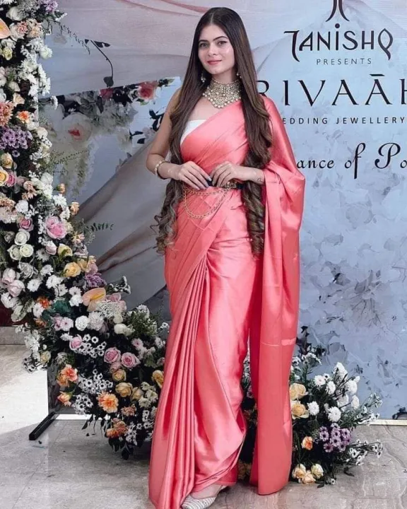 Valentina%20Saree%20With%20Brocade%20Blouse%20Piece%20For%20Party%20And%20Function%20-%20Image%202