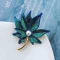 Crystal Maple Leaf Brooches Pin With Fake Pearl Women  Lapel Pin Girl  Decor Sunlight Mall. 