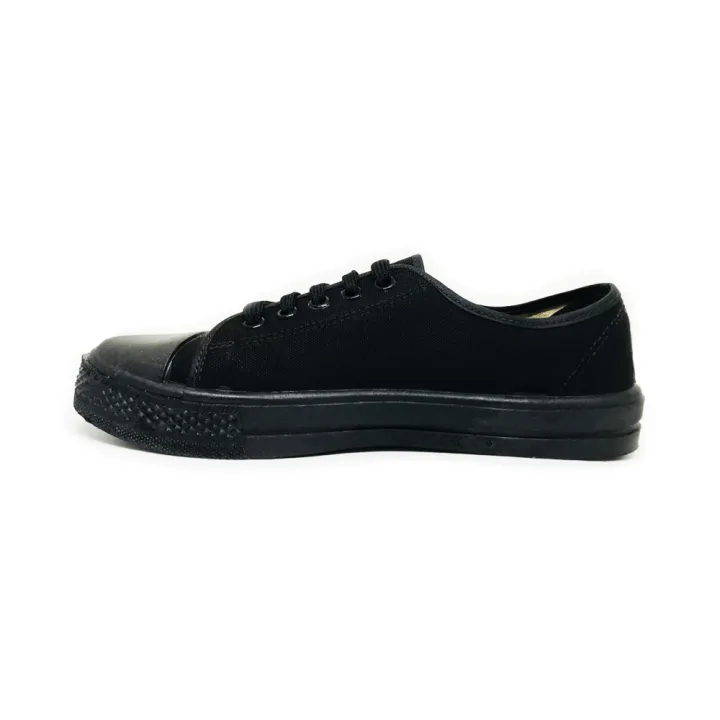 Bata%20Black%20Canvas%20Shoes%20%E2%80%93%20Conquerer%20-%20Image%202