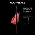 Hourglass - No.13 Makeup Brush Precision Smudge Brush Soft and Skin-friendly Fiber Hair Color spreading eye shadow brush. 