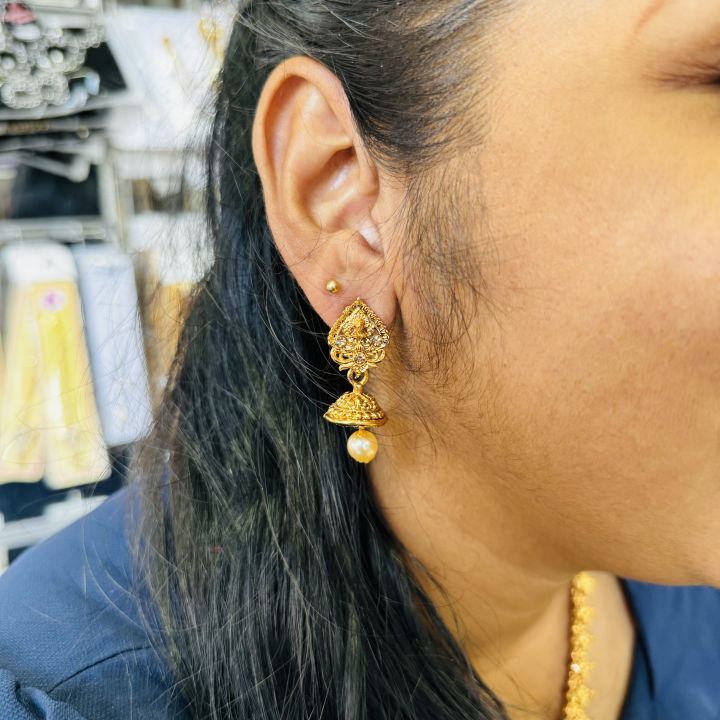 Dull%20gold%20color%20temple%20Design%20long%20necklace%20and%20one%20pair%20earring%20fashion%20jewelry%20necklace%20set%20with%20gold%20and%20of%20white%20pearl%20for%20women%20and%20girl%20-%20Image%205