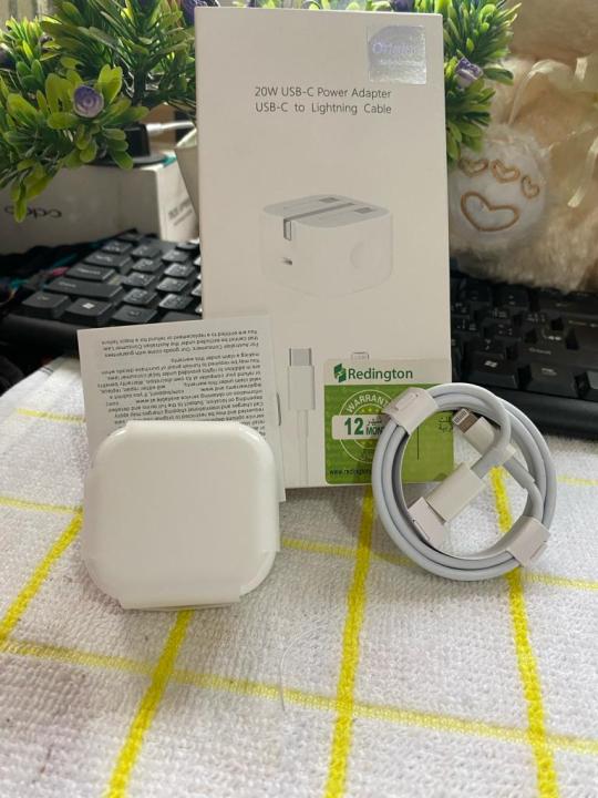 Redington%20Apple%20%20Charger%20Dock%2020W%20iphone%20-%20Image%204
