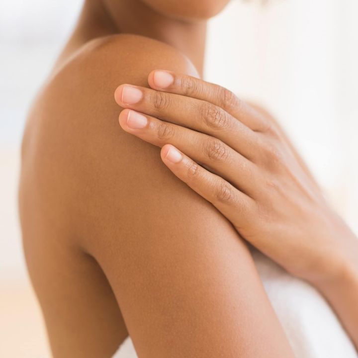 Olay%20Ultra%20Moisture%20Body%20Wash%20with%20Avocado%20Oil,%20650%20ml%20FROM%20INDIA%20(SAM)%20-%20Image%202