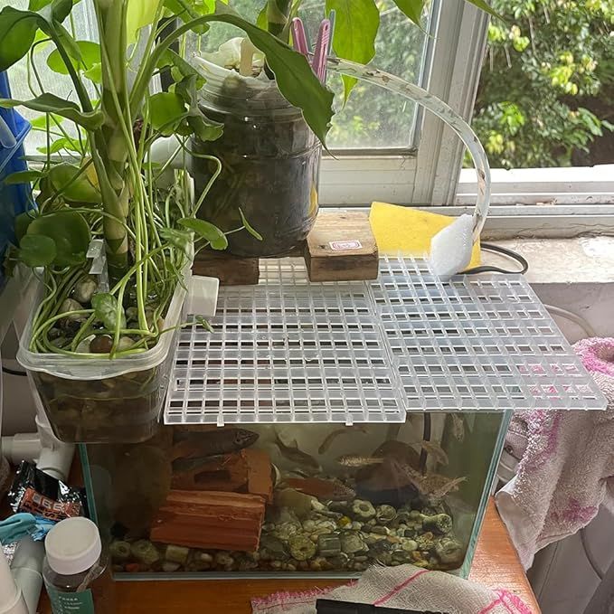 Aquarium%20Fish%20Tank%20Divider%20Plastic%20Egg%20Crate%20Aquarium%20Filter%20Bottom%20Tray%20Grid%20Isolation%20Board%20Partition%20Net%20Pane%20Separator%20-%20Image%204