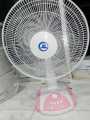 kawashi Table Fan - white & pink. 