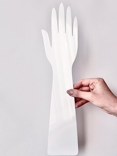 Acrylic%20Hand%20for%20Mehndi%20Practice%20-%20Image%202