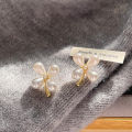Fashion Simple Pearl Flower Stud Earrings For Women Wedding Jewelry Party Accessries Gifts. 