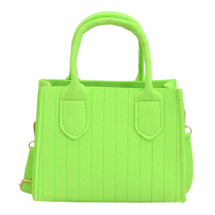 Stylish%20Square%20Bag%20For%20Women%20Wool%20Felt%20Crossbody%20Bag%20Women's%20Small%20Square%20Bag%20Crossbody%20Bag%20For%20Women%20Wool%20Felt%20Handbag%20-%20Image%205