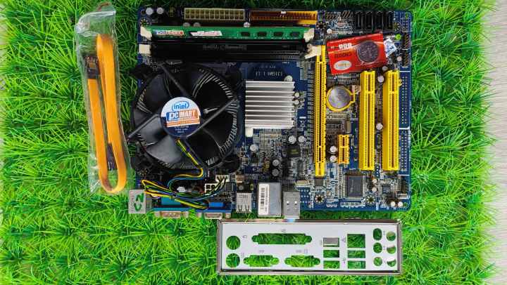 Core 2 Duo Combo Pack computer