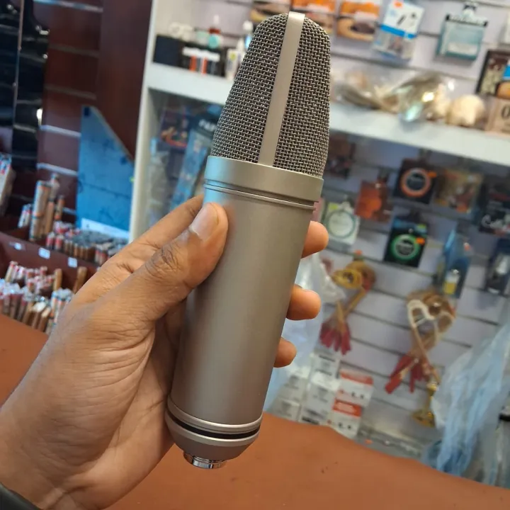 Professional%20Studio%20Record%20Condenser%20Microphone%20U87%20With%20Shock%20Mount,%20XLR%20to%203.5mm%20Audio%20cable,%20Mic%20Foam%20For%20Mobile%20Computer%20laptop%20Gaming%20Podcast%20Silver%20Reference%20Quality%20Condenser%20Microphone,%20Large%20Diaphragm%20Recording%20mic%20-%20Image%207