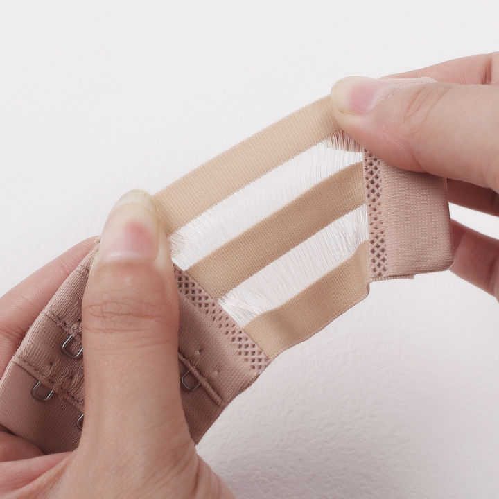 Adjustable%20Bra%20Buckle%20Extender%20Bra%20Extension%20Underwear%20Strap%20Three%20Rows%20Three%20Hooks%20-%20Image%202