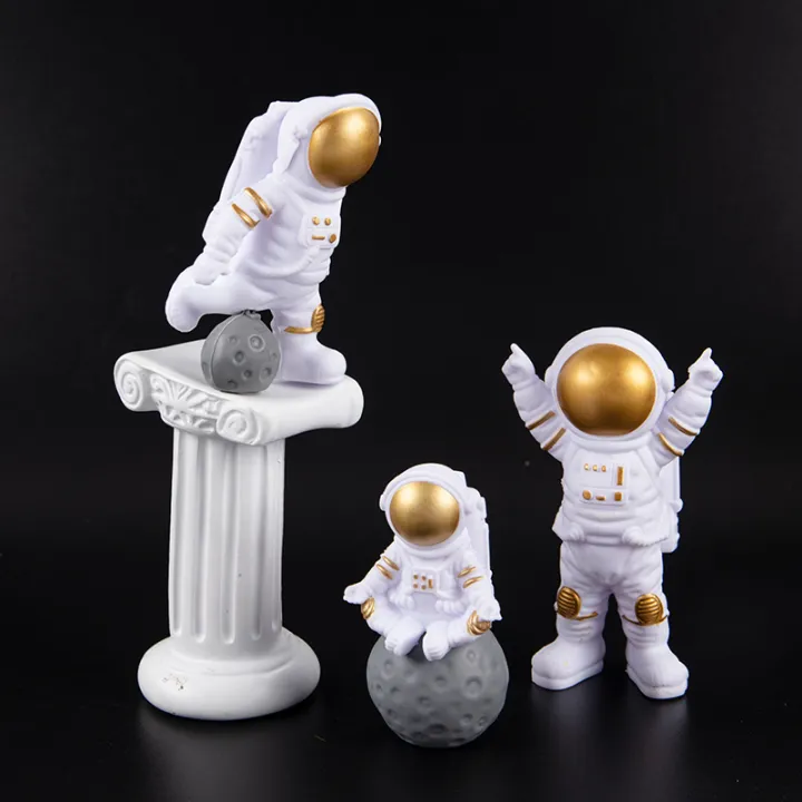 Plastic%20Astronaut%20Figure%20Statue%20Figurine%20Spaceman%20Sculpture%20Educational%20Toy%20SEVICH%20-%20Image%206