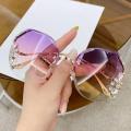 Oversized Luxury Sunglasses Statement Piece Square Frame Big Frame Designer Sunglasses High-End Brand Designer Rimless Sunglasses for Women's Accessory Street Fashion Sun Protection Stylish Outfit Luxury Gift. 