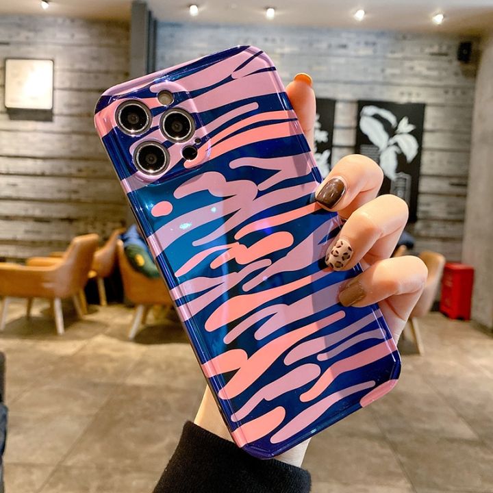 Luxury%20Blu%20ray%20Leopard%20Print%20Silicone%20TPU%20Phone%20Case%20For%20iphone%2013%2012%20Pro%2011%20Pro%20Max%20Xs%20Max%20XR%207%208%20Plus%20Zebra%20pattern%20Back%20Cover%20-%20Image%204