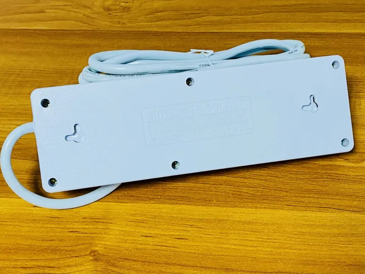 Power%20Extension%20Wire%20Cord%20With%203%20Ac%20Sockets%20+%204%20USB%20Ports%E2%80%8E%20(J3LH4USB)%20-%20Image%203