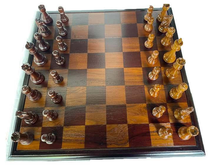 Wooden%20Chess%20Board%20-%20Image%209