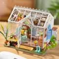 Wood Miniature Dollhouse with Decorative Plants and Ornaments Doll House Kits Girls Kids. 
