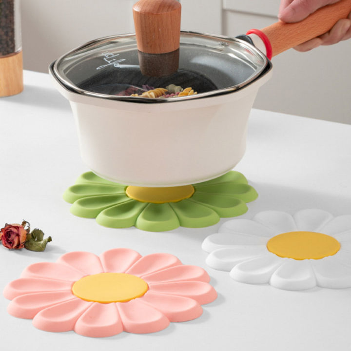 Coasters%20Placemat%20Cute%20Daisy%20Coaster%20Bowl%20Pad%20Tea%20Coaster%20Bar%20Cup%20Mat%20Silicone%20Coaster%20Cup%20Mat%20Creativity%20Coaster%20-%20Image%208