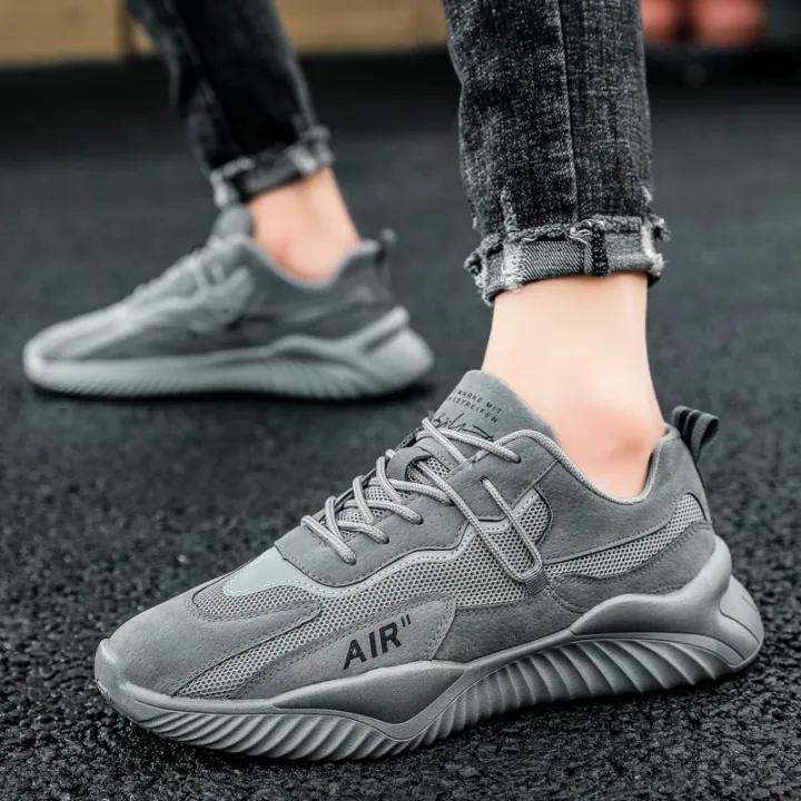 Men's Sports Casual Shoes 2023 Spring Mesh Breathable White Running Man Shoe Fashion Sneakers Thick Sole Non-Slip Zapatos Hombre