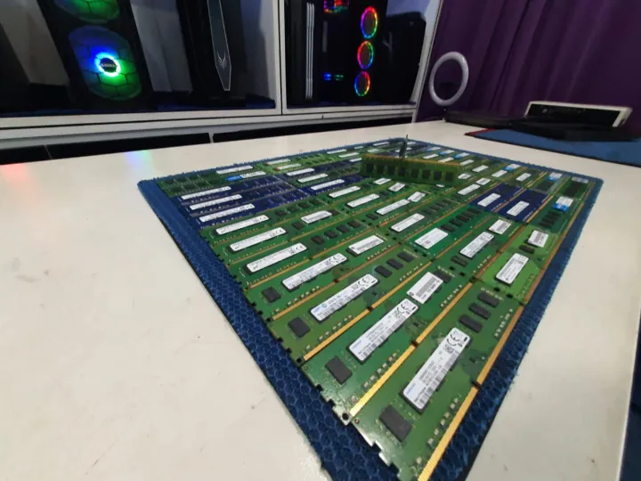 Ddr3%204gb%20desktop%20ram%20card%20-%20Image%202