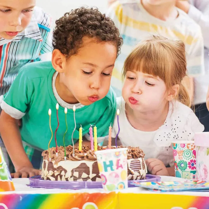 6%20Pieces%20Twisty%20Spiral%20Birthday%20Cake%20Candles%20with%20Holders%20Metallic%20Cake%20Cupcake%20Candles%20Long%20Thin%20Curly%20Coil%20Cake%20Candles%20for%20Birthday,%20Wedding%20Party%20and%20Cake%20Decoration%20(Colour%20-%20silver)%20-%20Image%205