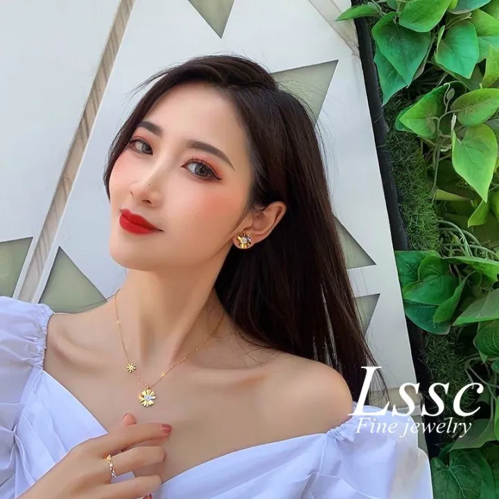 Daisy%20Stainless%20Steel%20Necklace%20for%20Women%20Non%20Tarnish%20Kwintas%20Gold%20Chain%20Pendant%20Accessories%20Jewelry%20-%20Image%204