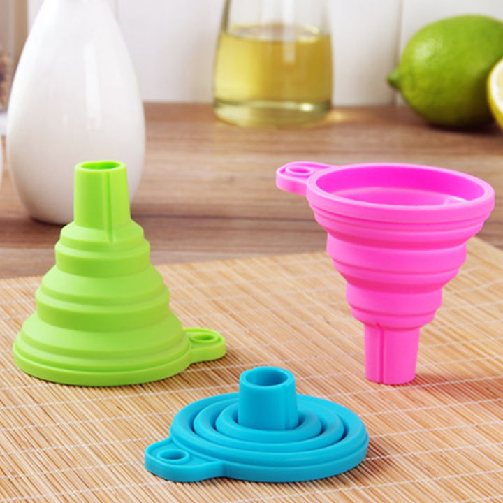 Mini%20Foldable%20Funnel%20Collapsible%20Funnel%20Folding%20Portable%20Oil%20Pot%20Funnels%20Hung%20Household%20Liquid%20Dispensing%20Kitchen%20Tools%20-%20Image%205