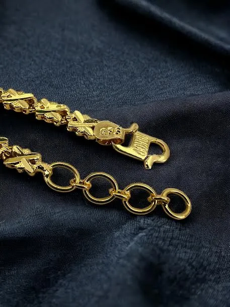 BOOM%20Gold%20plated%20stylish%20rich%20look%204%20mm%20Singapore%20design%20bracelet%20with%20crosscut%20for%20girl%20and%20women.%20-%20Image%208