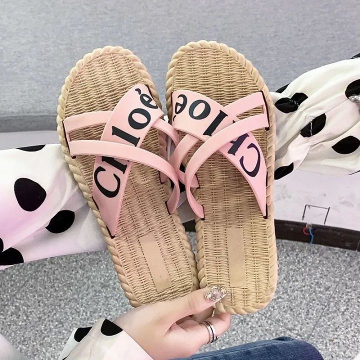 New%20Slippers%20Women's%20Summer%20Wear%20Fashionable%20All-Matching%20Korean%20StyleinsOnline%20Red%20Bear%20Bottom%20Beach%20Fashion%20Women's%20Slippers%20-%20Image%203