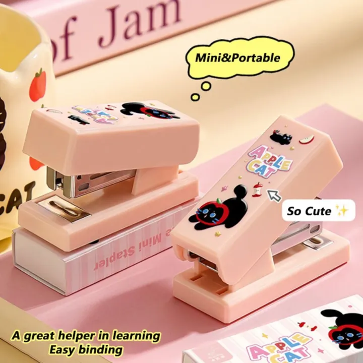 New%20Dachshund/Black%20Cat%20Stapler%20Use%2024/6%20Staples%20Mini%20Portable%20Manual%20Stapling%20Machine%20Labor-saving%20Portable%20Heavy%20Duty%20Stapler%20Bookbinding%20Supplies%20-%20Image%203
