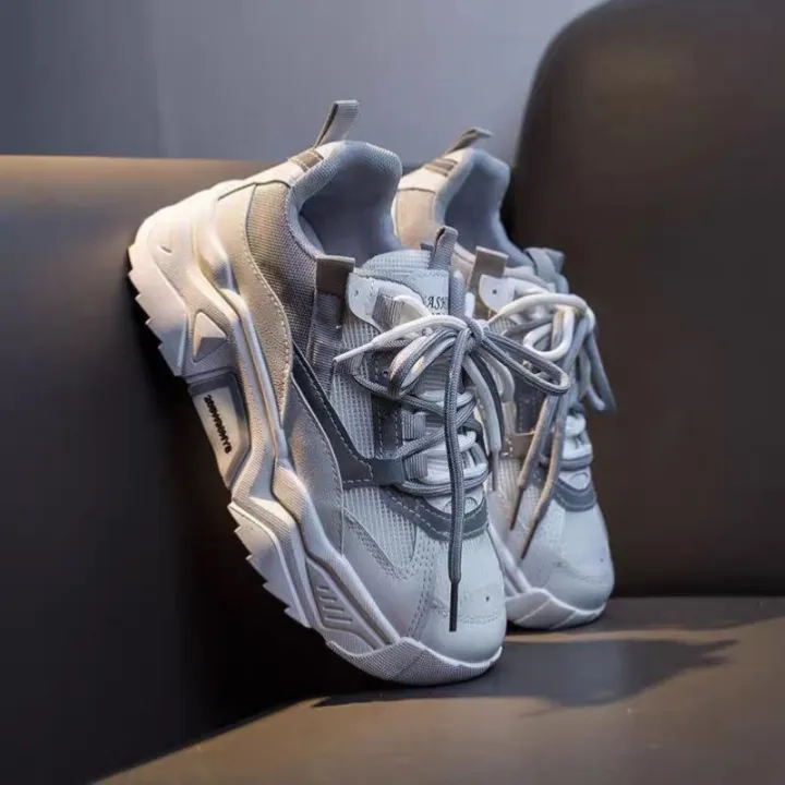 Korean%20fashion%20leisure%20Luminous%20high%20cut%20rubber%20shoes%20for%20women%20sneaks%20-%20Image%203