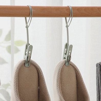 Simple%20Plastic%20Clothes%20Hanger%20Clip%20Set%20/%20Portable%20Rope%20Clothespins%20/%20Windproof%20Clothes%20Peg%20Supplies%20-%20Image%204