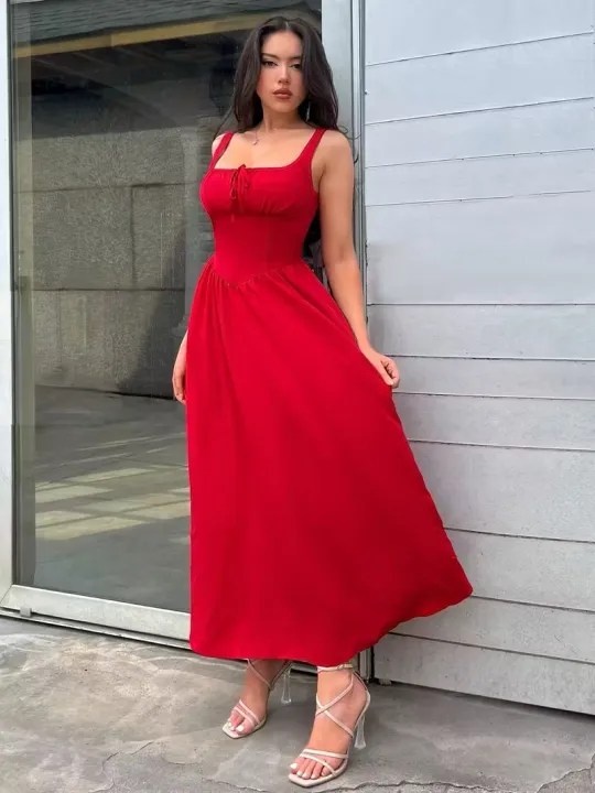 Noir%20Elegance%20Maxi%20Crimson%20Charm%20Dress%20-%20Image%204