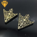 1Pair Unisex Fashion Hollow Geometric Flower Brooch Pin Suit Tie Hat Scarf Badge. 