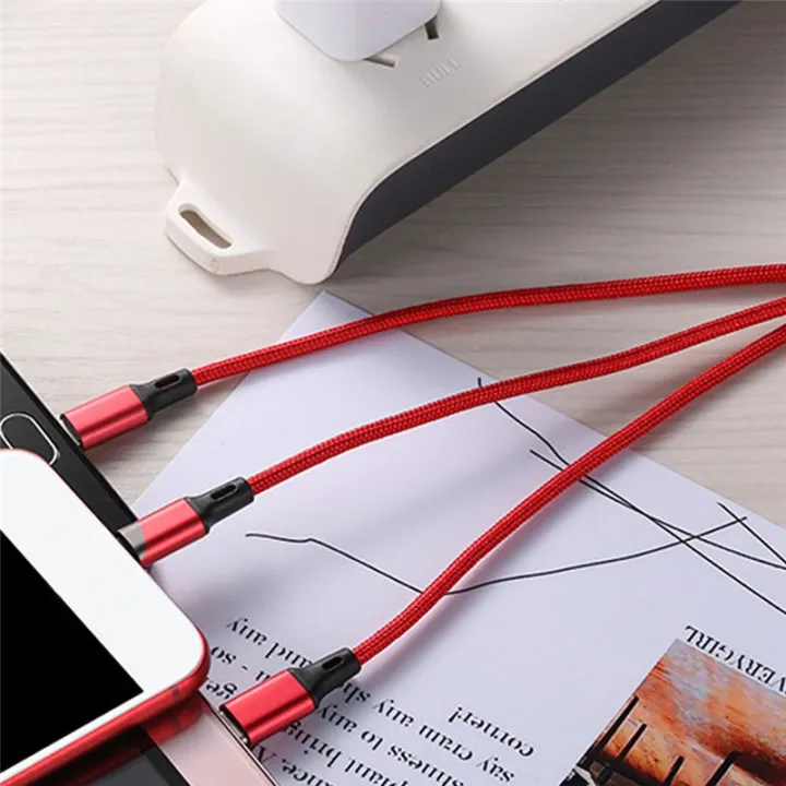 Charger%203%20in%201%20USB%20Cable%203A%20Micro%20USB%20/%20Type%20C%20/%20Lighting%20for%20all%20iPhone%20Android%20Phone%20Fast%20Charging%20Cable%20-%20Image%203