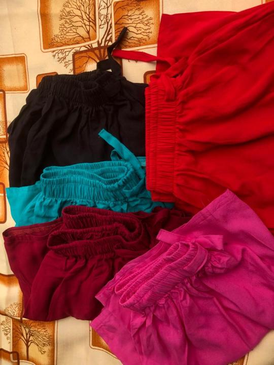Casual%20Hot%20Shorts%20for%20Women%20-%20Travel-Friendly,%20Viscose%20Fabric%20-%20Image%202