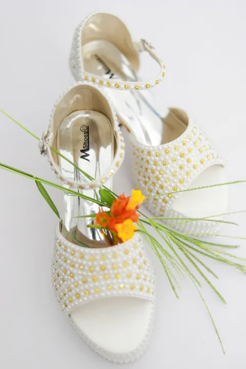 M%20Bridal%20Bliss%20Heels%20%E2%80%93%20Elegant%20Wedding%20Shoes%20for%20Bride%20-%20Image%203