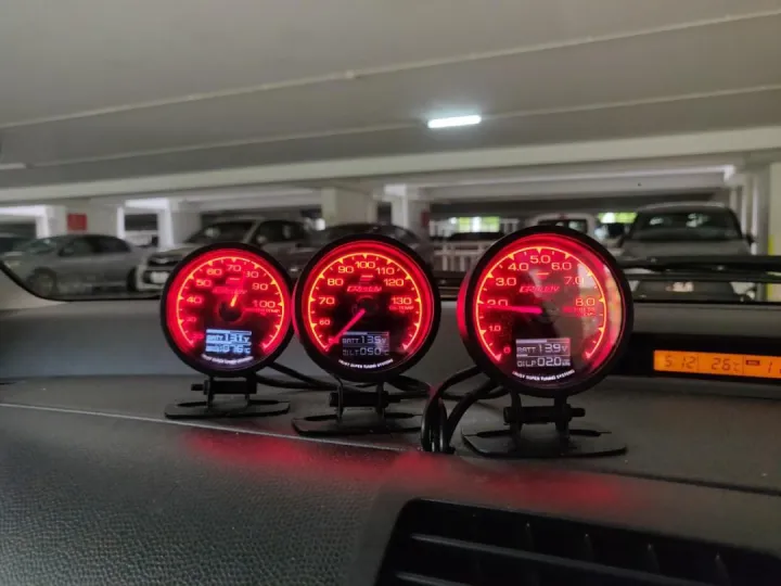 GREDDY%20Multi%20D/A%20LCD%20Digital%20Display%20Meter%20Tachometer%20Gauge%207%20Colours%202%20In1%20RPM%20&%20Voltage%20Display%202.5%20Inch%20-%20Image%204