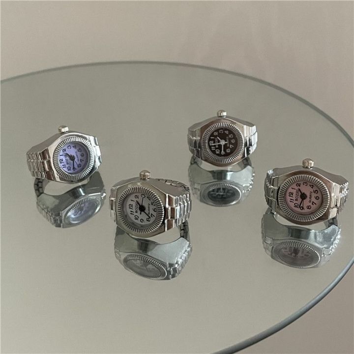 Minimalist Finger Watch Ring, Mini Watch That Tells Time, Retro Personality Mini Watch for Men and Women, Ultra-Small Watch That Can Tell Time
