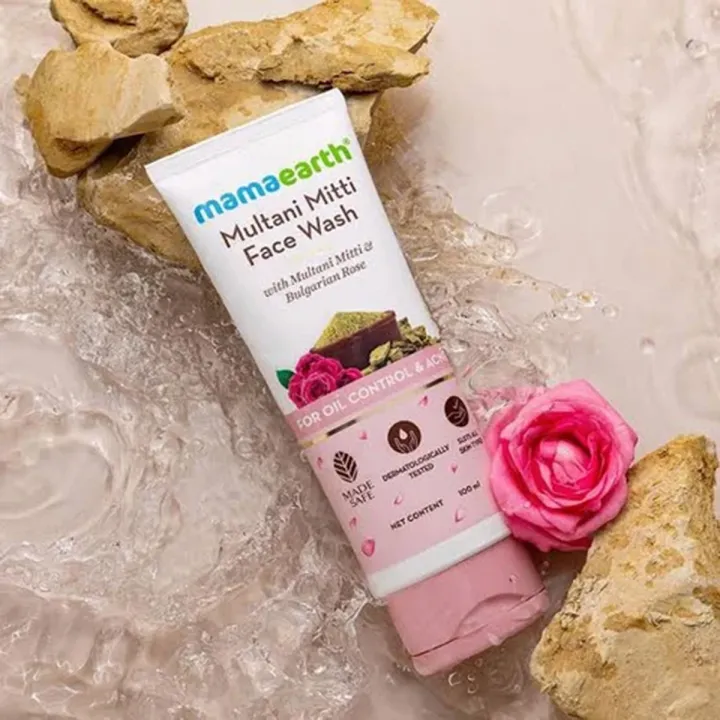 Mamaearth Multani Mitti Face Wash with Multani Mitti & Bulgarian Rose For Oil Control & Acne - 100 ml