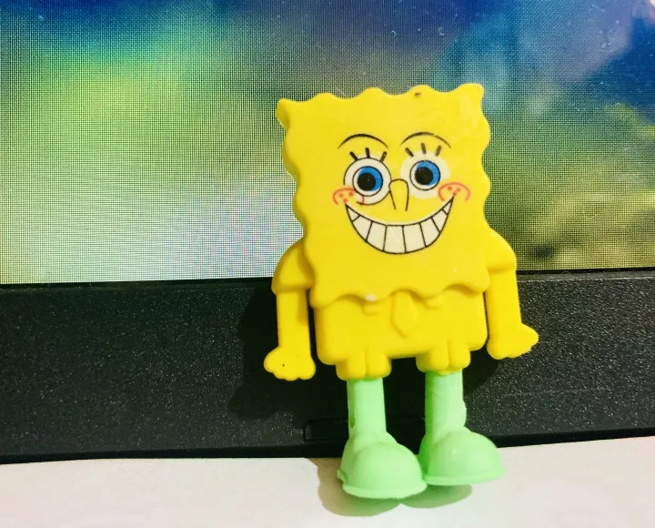 Cartoon%20characters%20eraser-school%20items-%20%203%20pieces%20(pink/green/blue)%20-%20Image%205