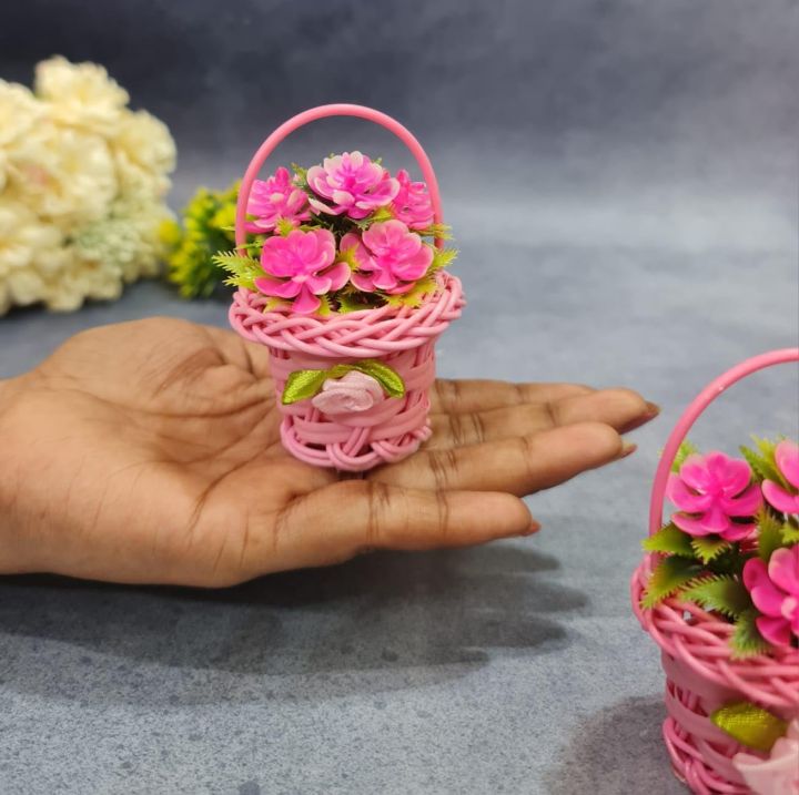 Mini%20Miniature%20Flower%20Basket%20Small%20Bouquets%20Decoration%20Showpiece%20for%20Home%20Deco%20Christmas%20Decoration%20(4%20Colors)%20-%20Beautiful%20Eye%20Catching,%20Classic%20Design%20-%20Image%205