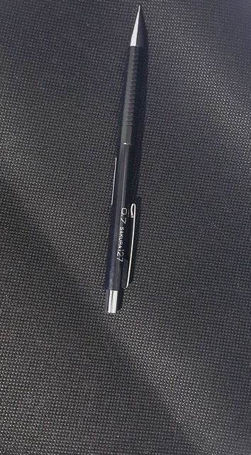 Sakura127%20Mechanical%20Pencil%200.7%20-%20Image%202