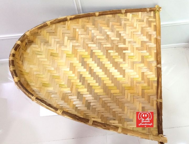 Cane%20winnowing%20Fan%20/%20Kulla%20Hand%20Carved%20Ceylon%20Traditional%20Style%20Kitchen%20Eco%20Tool,%20Sri%20Lankan%20Kulla%20-%20Image%205