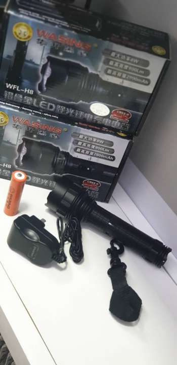 Rechargeable%203%20Lighting%20Modes%20Cree%20XML%20U2%20LED%20Flashlight%20WASING%20WFL-H8%20(800LM,%20Li-ion%20batteries%20pack,%20Black)%20-%20Image%206