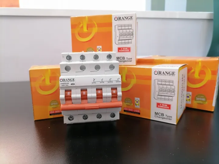 Trip%20switch%20Orange%20MCB%20Typ%20e%20Change%20Over%20switch%20%20Industrial%2040A%204%20Pole%20%202%20-%20Image%202